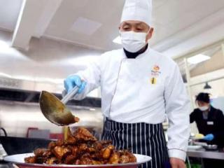 青阳炒鸡：一道地方名菜的产业图景