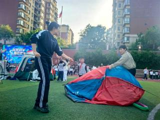 星空下的帐篷：与父母共赴一场时光之约