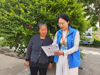 济宁市任城区南张街道刘前村网格员开展“银龄暖心护航”专项行动