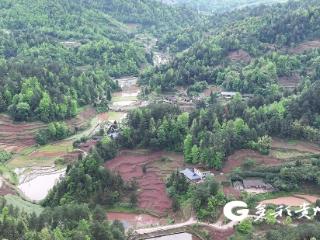 播州区泮水镇：干群同心破难题 清泉将至润民心