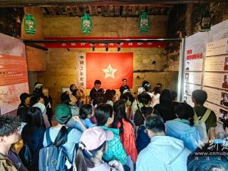 追寻红色足迹！高校师生在革命旧址上了一堂思政课