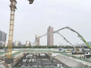 确山县第一人民医院综合楼建设项目筏板基础浇注完成