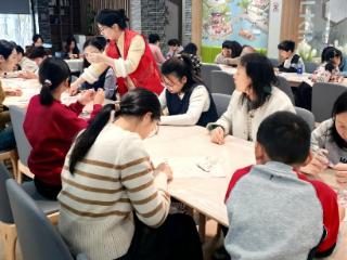 淞泽社区立体焕新激活治理“一池春水”