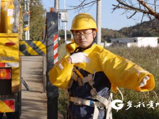 献身电力守初心 不负韶华担使命——记黔西南州劳动模范、南方电网兴义供电局带电班班长姚尤安