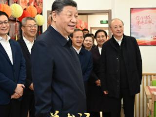 总书记的人民情怀｜“稳步增进广大职工和劳动群众福祉”