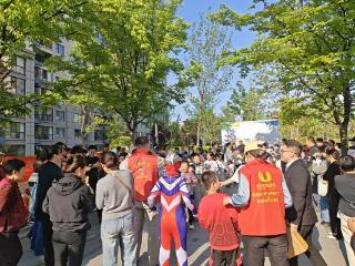 济宁太白湖新区许庄街道古桥社区：春风伴童趣 运动润童心