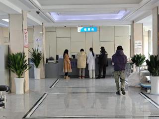 杭州哪里有大脚骨治疗？杭州江城骨科医院守护大众的足部健康