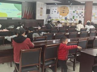 淞涛社区：大手拉小手，涂鸦暖邻里
