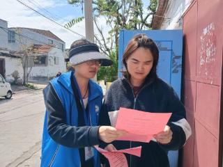 济宁市任城区南张街道宋北村开展“九小场所”消防安全宣传活动