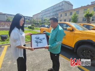无极县：致敬劳动者 温暖送一线