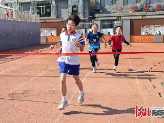 正定县开元小学开展趣味马拉松活力跑活动
