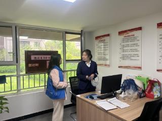 济宁市任城区南张街道悦诚社区：网格员联手物业化解邻里养狗扰民难题