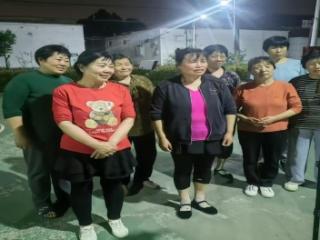 济宁市任城区二十里铺街道李楼村：丰富群众文化生活 舞动乡村幸福风采
