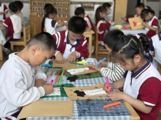 淄博市淄川区柳泉幼儿园开展母亲节主题手工活动