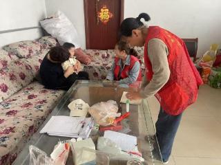 济宁市任城区二十里铺街道薛坡村开展“情暖母亲节 关爱暖人心”志愿服务活动