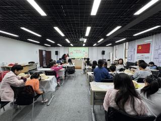 优澄社区举办“花漾母亲节，感恩伴成长”主题活动