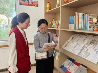 济宁市任城区李营街道任旺社区开展“书香传廉·情暖母亲节”活动