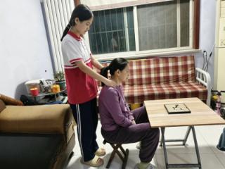 【我们的价值观】感恩慈母心 传承孝美德——济南市莱芜区方下中心中学举行母亲节感恩主题活动