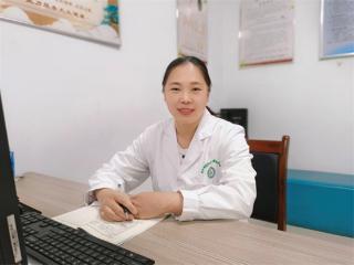 滨城区市中街道社区卫生服务中心柴小燕：白衣执心护基层 芳华绽放守健康