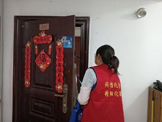 济宁市任城区李营街道桃园社区开展“劳动月，我们在行动”志愿服务活动