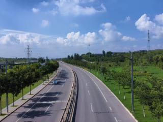 费县公路中心：抢抓春夏有利时机 精细推进公路养护提质增效