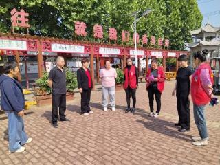济宁市任城区二十里铺街道江庙村开展“学身边榜样 树乡村新风”宣讲活动