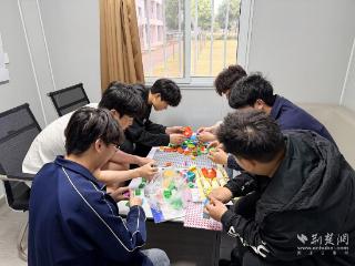 打造专业特色文化墙 激活一站式社区育人新阵地