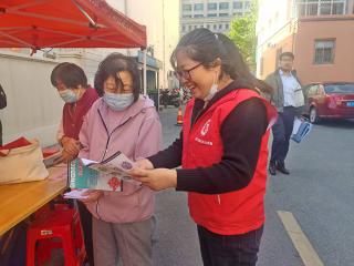 核心价值观我践行｜反诈宣讲筑牢居民防骗安全屏障