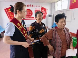 泰安移动开展5·17电信日适老便民志愿服务