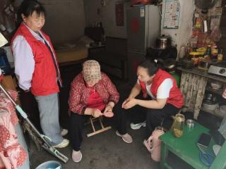 济宁市任城区二十里铺街道葛亭村开展“邻里守望 网格暖心”志愿服务活动