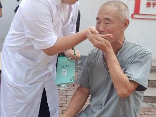 从许昌送到郑州 一面锦旗写满一所高校的育人温度