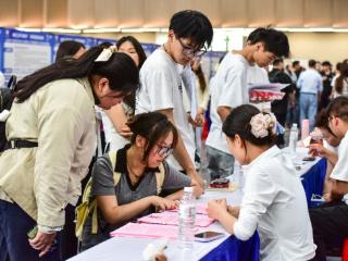 教育部“百校学子地方行”走进阜阳