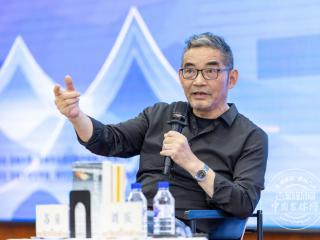文学大咖点亮青年阅读之光 第三届东北书博会举行名家进校园活动