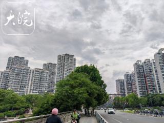 当心！﻿安徽中北部有短时强降水 西部局地有雷暴大风或冰雹