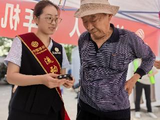 山东泰安东平移动公司开展惠民服务志愿活动