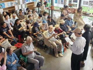 纪念艾米莉·狄金森逝世140周年 以读诗穿越时空致敬“诗歌隐士”
