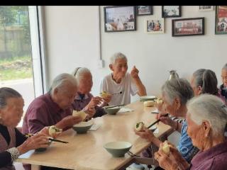 济宁市泗水县圣水峪镇小城子村：微孝益家食堂传递暖心温度