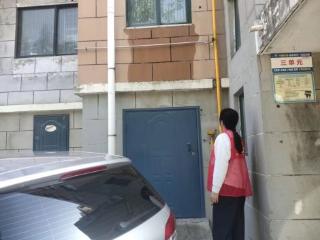 济宁市泗水县泗河街道舜发社区：日常巡查遇漏水，快速处置护民安