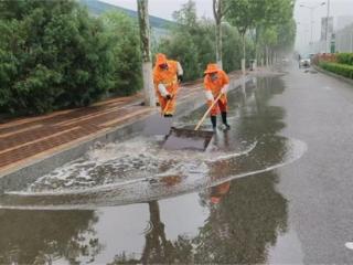 廊坊开发区：积极应对强降雨 全力保障市民出行环境