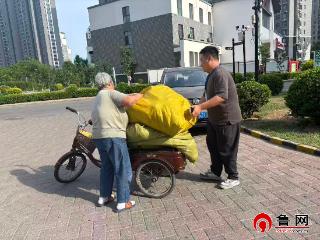 德州天衢新区宋官屯街道嘉诚社区：开展“网格走访进家门 关爱老人零距离”活动