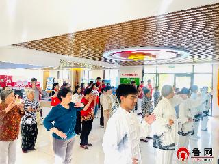 银龄友好暖人心 明德之家传温情