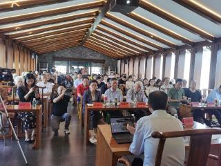 江苏文史大讲堂高邮专场开讲衡正安解码高邮二王底层文化根魂