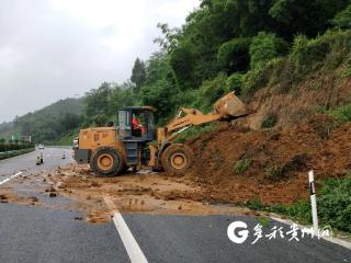 遵义路桥集团闻“汛”而动，筑牢民生出行保障线