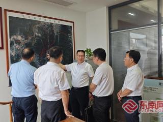 省林业局领导到岩调研新机场项目用林要素保障工作
