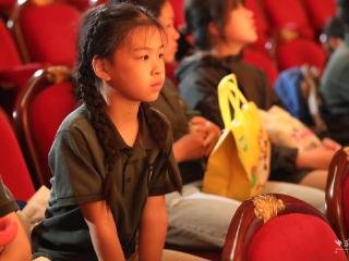 新华小学民乐团走进专业殿堂 上了一堂“行走的音乐课”