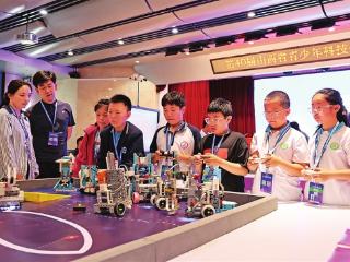 集中展示科技创新成果 省青少年科技创新大赛开幕