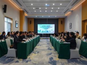 “数智后台+温情上门”：中国人寿打通长者服务“最后一公里”