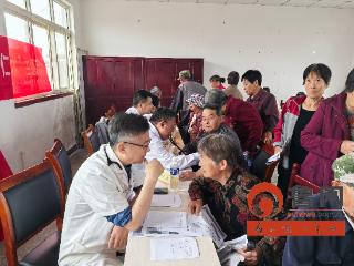 烟台市蓬莱中医医院联合于家庄卫生院赴炉上村开展义诊活动