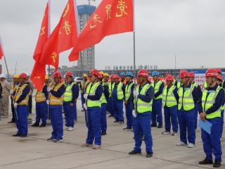 金牛码头项目基层党建融入业务的“实践密码”