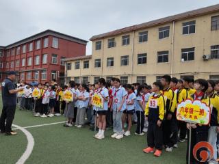枣庄市市中区西王庄镇东王庄学校举办夏初接力专项运动比赛
